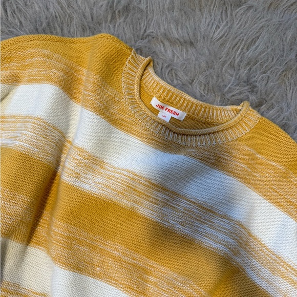 Joe Fresh yellow sweatshirt - Picture 2 of 5